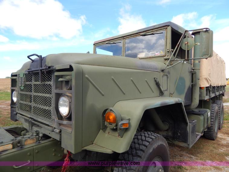 image for item B5933 1984 Am General M925 military truck