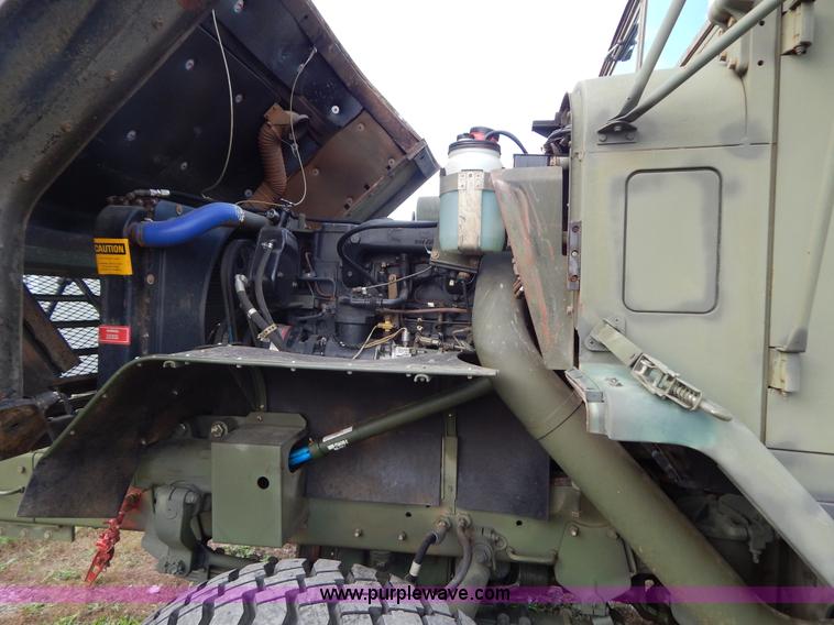 image for item B5933 1984 Am General M925 military truck