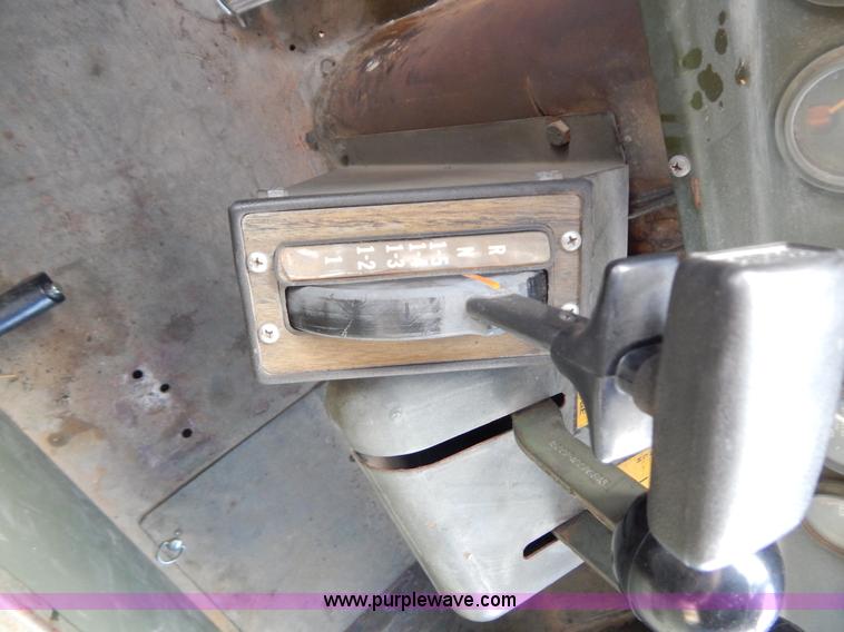 image for item B5933 1984 Am General M925 military truck