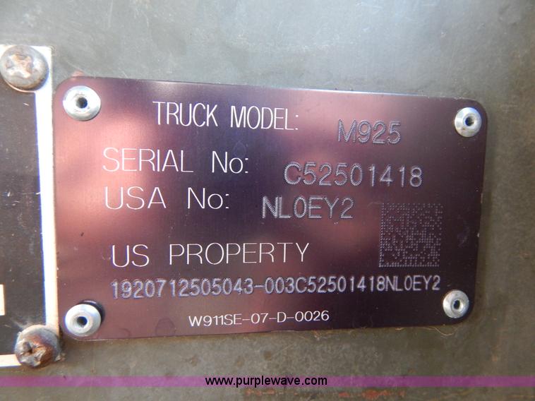 image for item B5933 1984 Am General M925 military truck