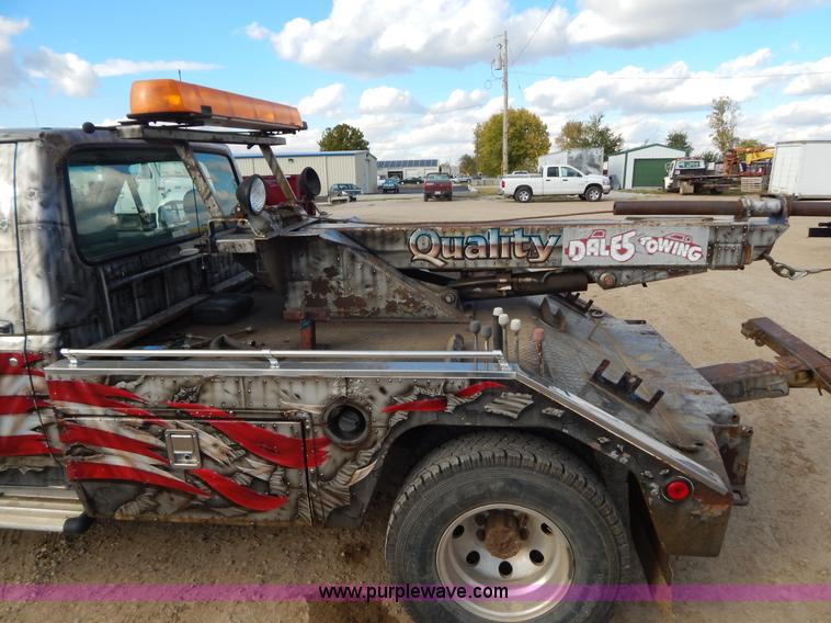 image for item B5944 1994 Ford F350 XL tow truck