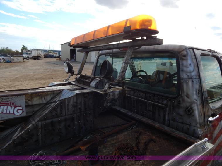 image for item B5944 1994 Ford F350 XL tow truck