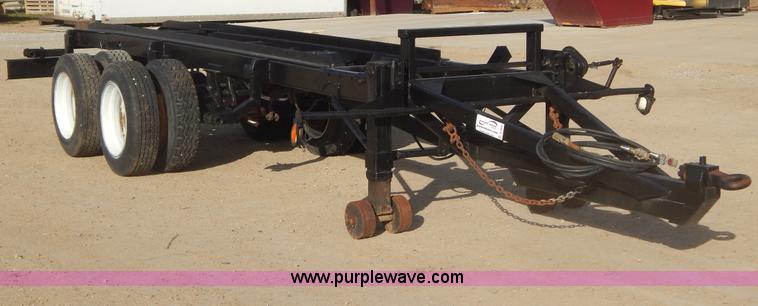 image for item B5949 1990 Galbreath roll off trailer