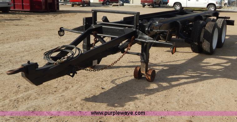 image for item B5949 1990 Galbreath roll off trailer