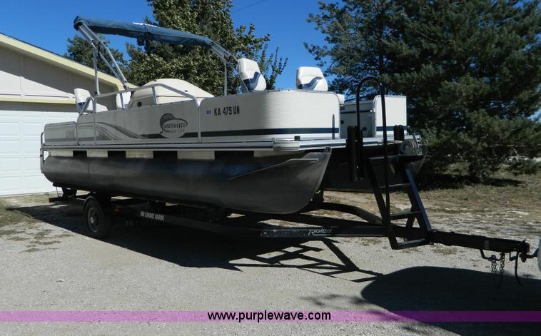 image for item D6041 2002 Lowe Suncruiser Trinidad 204 20' pontoon boat