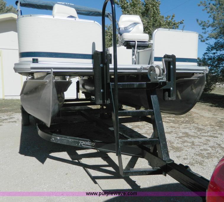image for item D6041 2002 Lowe Suncruiser Trinidad 204 20' pontoon boat