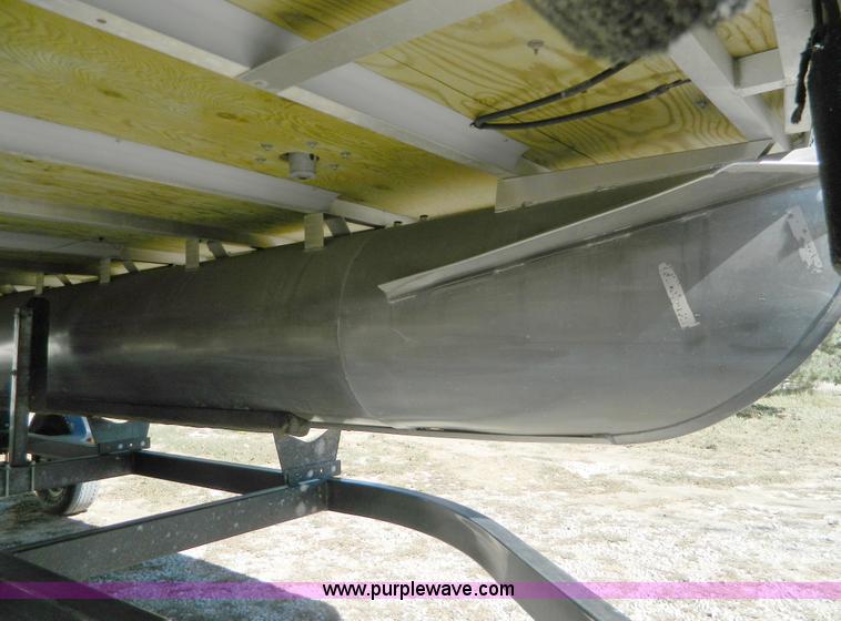 image for item D6041 2002 Lowe Suncruiser Trinidad 204 20' pontoon boat