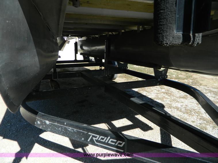 image for item D6041 2002 Lowe Suncruiser Trinidad 204 20' pontoon boat