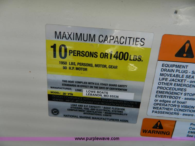 image for item D6041 2002 Lowe Suncruiser Trinidad 204 20' pontoon boat