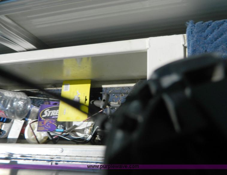 image for item D6041 2002 Lowe Suncruiser Trinidad 204 20' pontoon boat