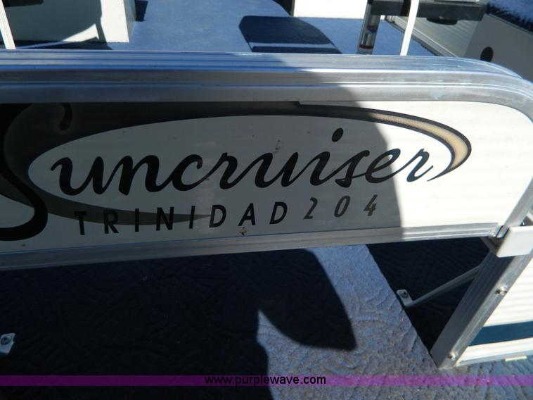 image for item D6041 2002 Lowe Suncruiser Trinidad 204 20' pontoon boat