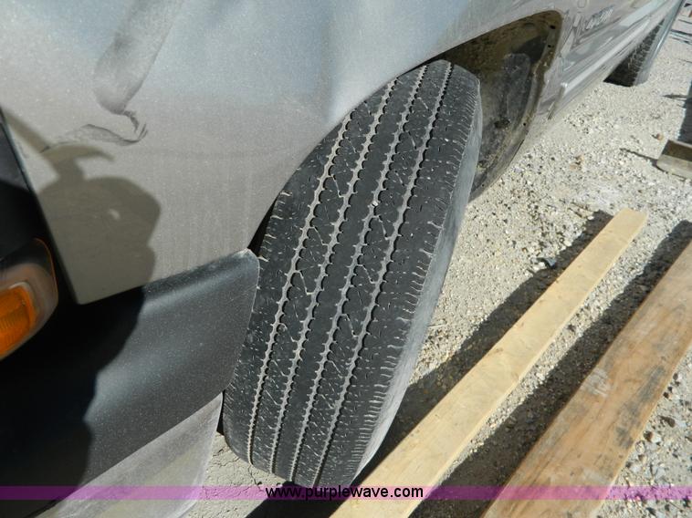 image for item D6055 2000 Chevrolet Silverado 1500 Ext. Cab pickup truck