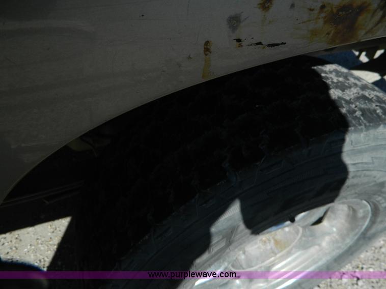 image for item D6055 2000 Chevrolet Silverado 1500 Ext. Cab pickup truck