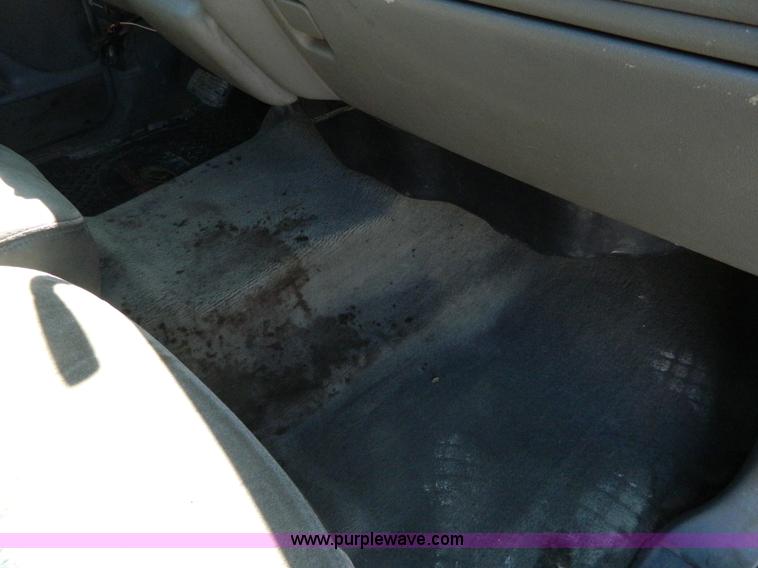 image for item D6055 2000 Chevrolet Silverado 1500 Ext. Cab pickup truck