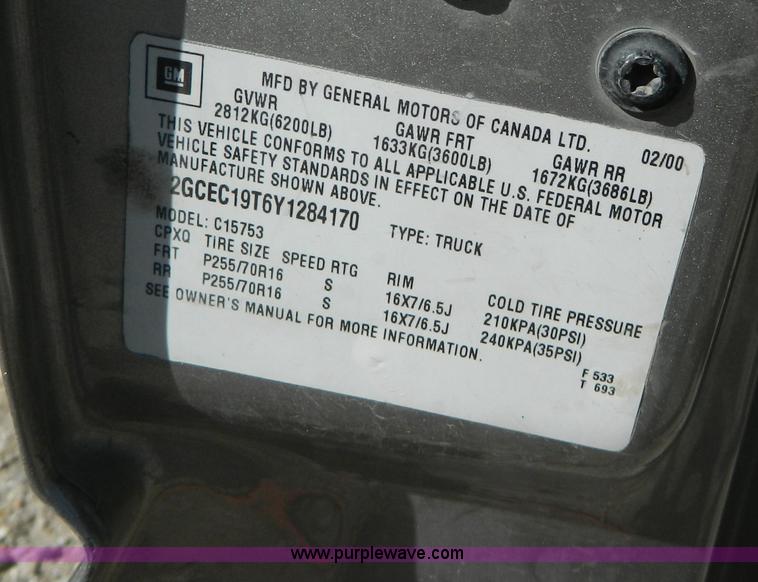 image for item D6055 2000 Chevrolet Silverado 1500 Ext. Cab pickup truck