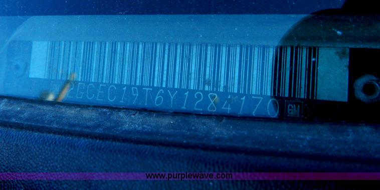 image for item D6055 2000 Chevrolet Silverado 1500 Ext. Cab pickup truck