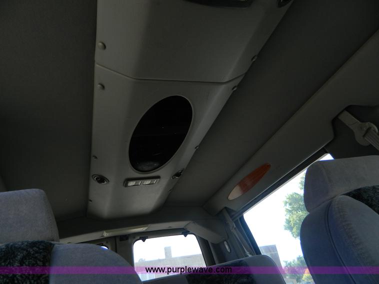 image for item D6056 1999 Chevrolet Express 1500 Cargo van