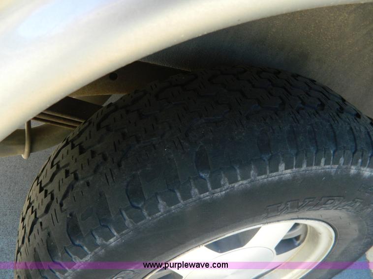 image for item D6056 1999 Chevrolet Express 1500 Cargo van