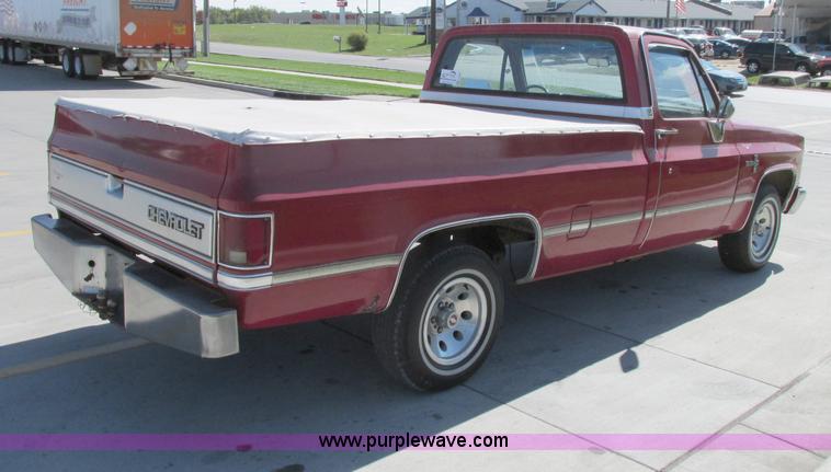 image for item F5320 1987 Chevrolet Silverado C10 pickup truck