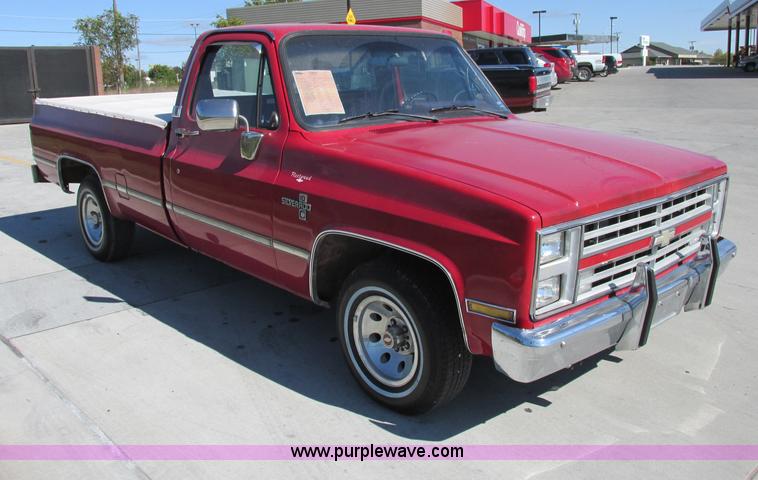 image for item F5320 1987 Chevrolet Silverado C10 pickup truck