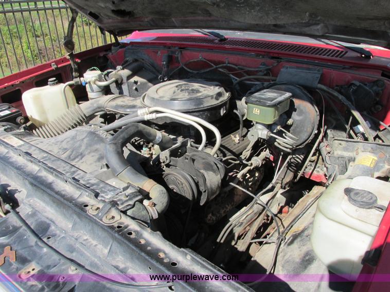 image for item F5320 1987 Chevrolet Silverado C10 pickup truck