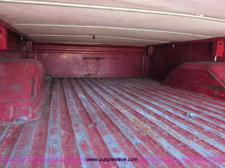 image for item F5320 1987 Chevrolet Silverado C10 pickup truck