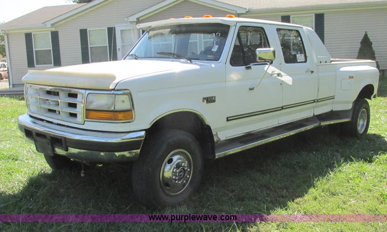image for item F5322 1995 Ford F350 XLT Crew Cab pickup truck
