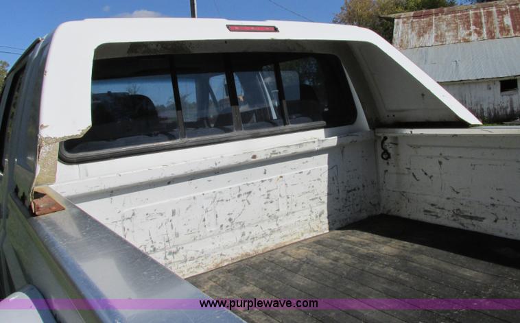 image for item F5322 1995 Ford F350 XLT Crew Cab pickup truck