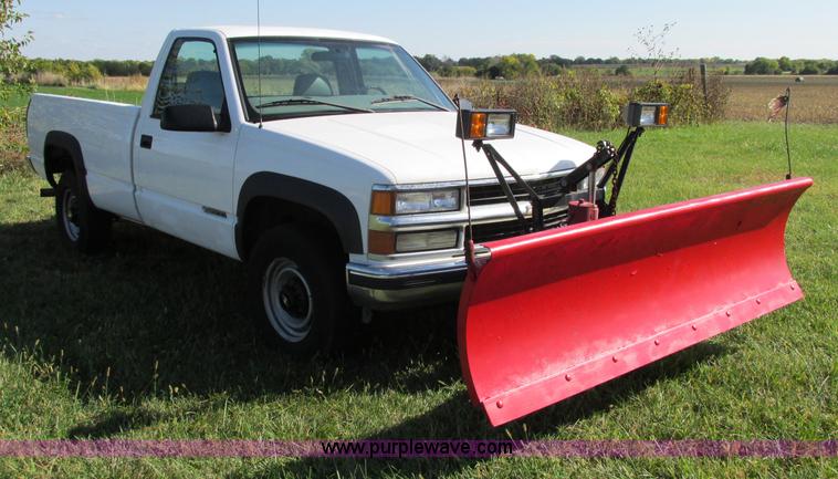 image for item F5323 1999 Chevrolet 2500 pickup truck