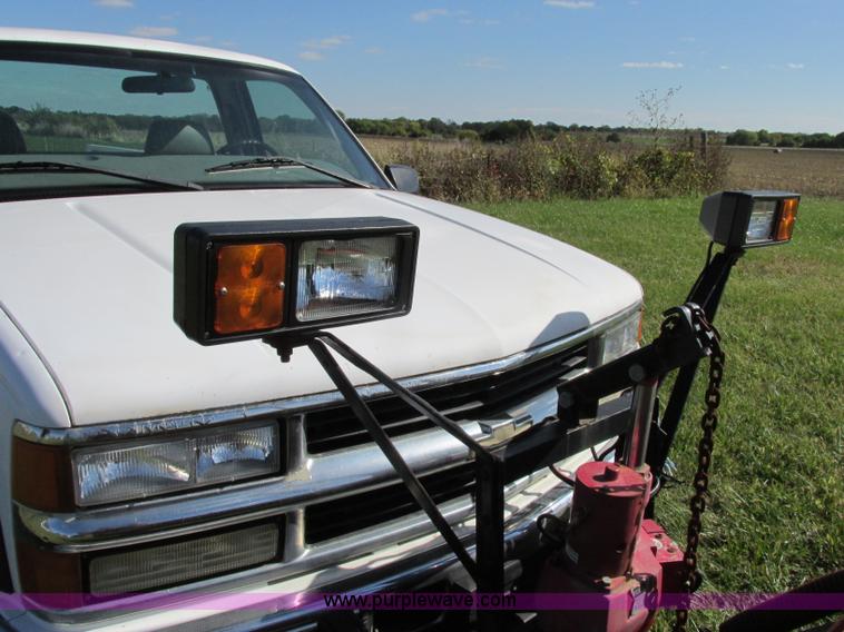 image for item F5323 1999 Chevrolet 2500 pickup truck