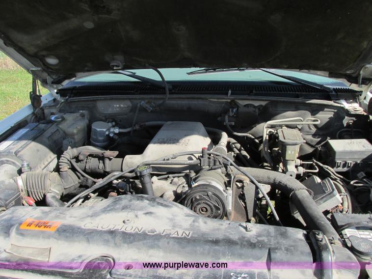 image for item F5323 1999 Chevrolet 2500 pickup truck