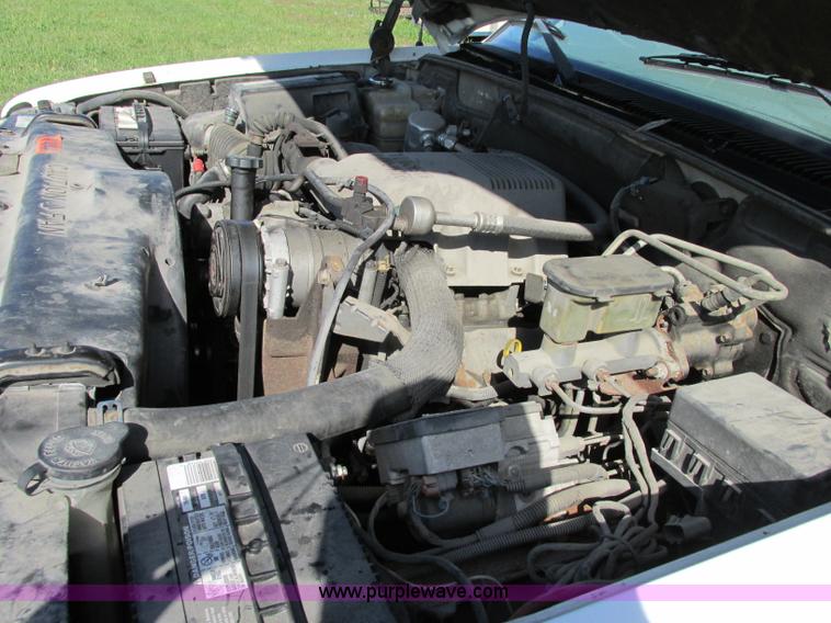 image for item F5323 1999 Chevrolet 2500 pickup truck