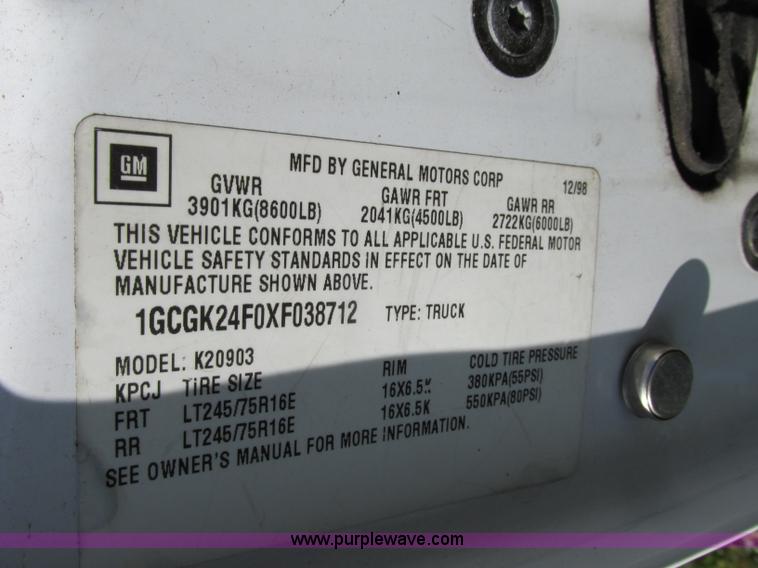 image for item F5323 1999 Chevrolet 2500 pickup truck