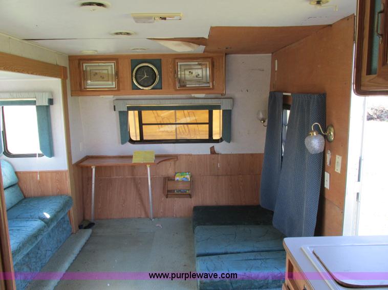 image for item F5325 1995 Skyline Nomad 2591 25' camper