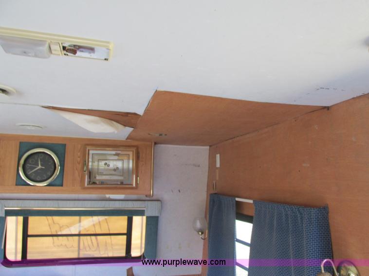 image for item F5325 1995 Skyline Nomad 2591 25' camper