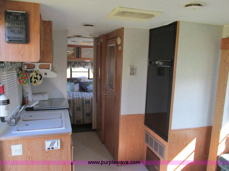 image for item F5325 1995 Skyline Nomad 2591 25' camper