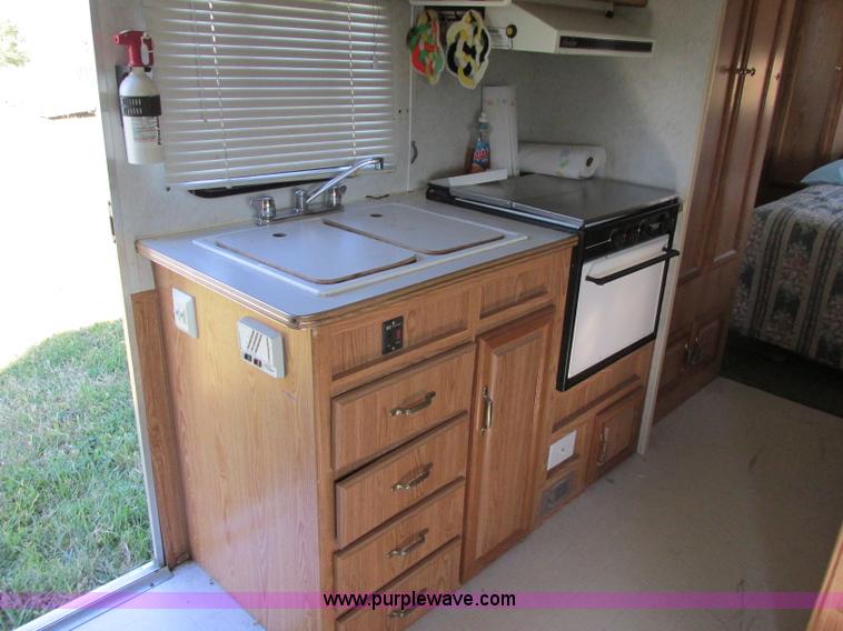 image for item F5325 1995 Skyline Nomad 2591 25' camper