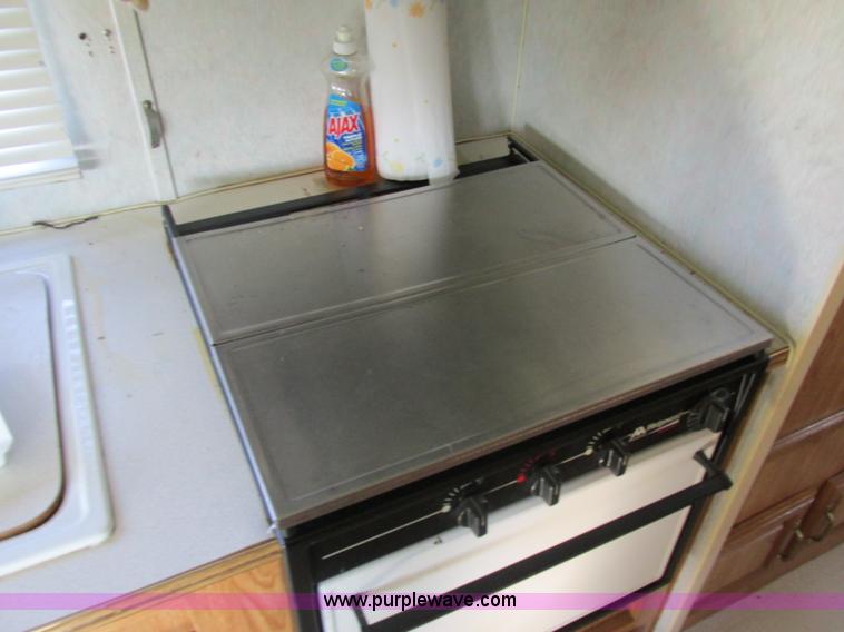 image for item F5325 1995 Skyline Nomad 2591 25' camper