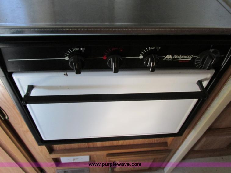 image for item F5325 1995 Skyline Nomad 2591 25' camper