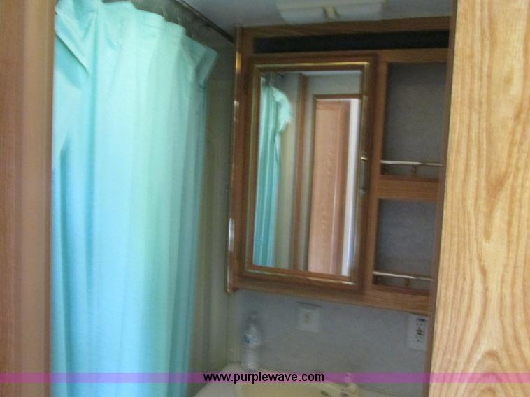 image for item F5325 1995 Skyline Nomad 2591 25' camper