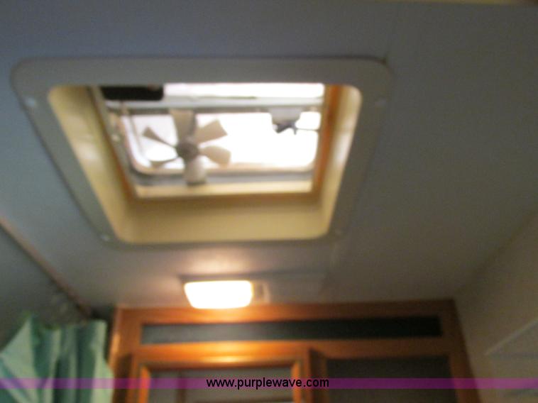 image for item F5325 1995 Skyline Nomad 2591 25' camper