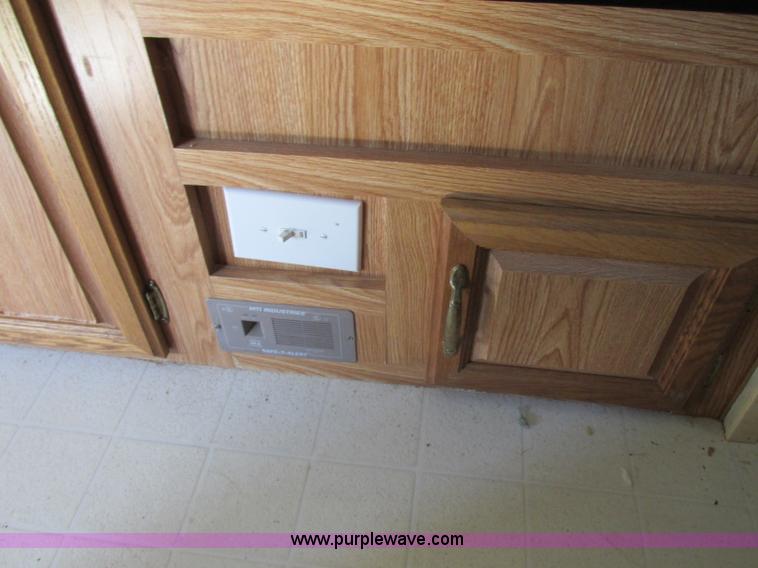 image for item F5325 1995 Skyline Nomad 2591 25' camper