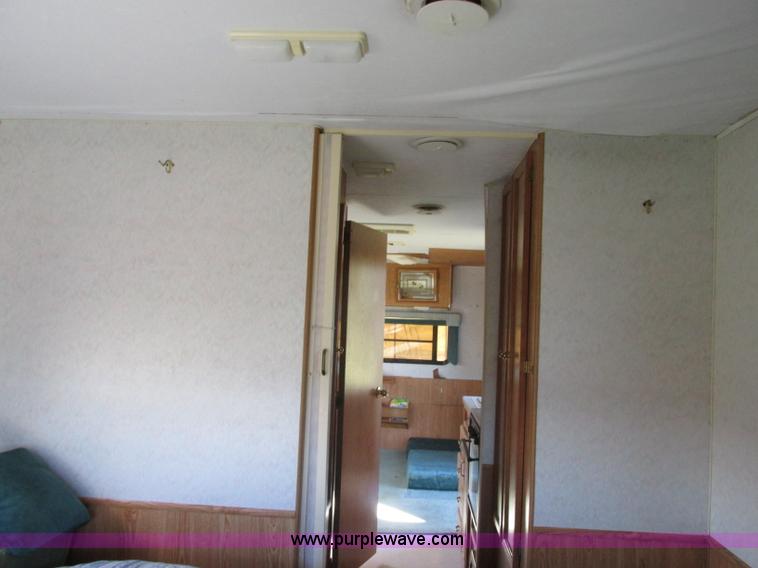 image for item F5325 1995 Skyline Nomad 2591 25' camper