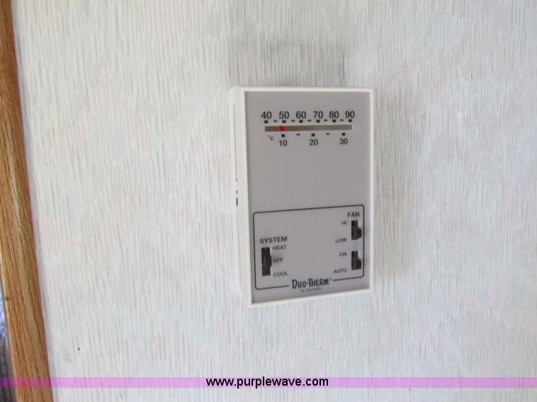 image for item F5325 1995 Skyline Nomad 2591 25' camper