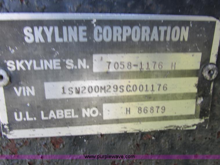 image for item F5325 1995 Skyline Nomad 2591 25' camper