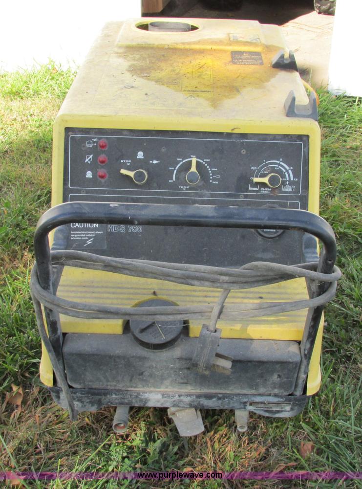 image for item F5326 Karcher HDS750 hot water pressure washer