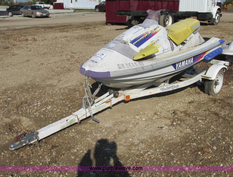 image for item F5350 1995 Yamaha Wave Raider personal watercraft