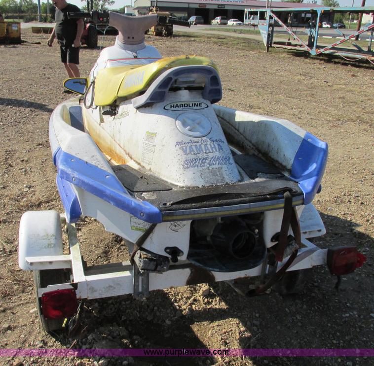 image for item F5350 1995 Yamaha Wave Raider personal watercraft