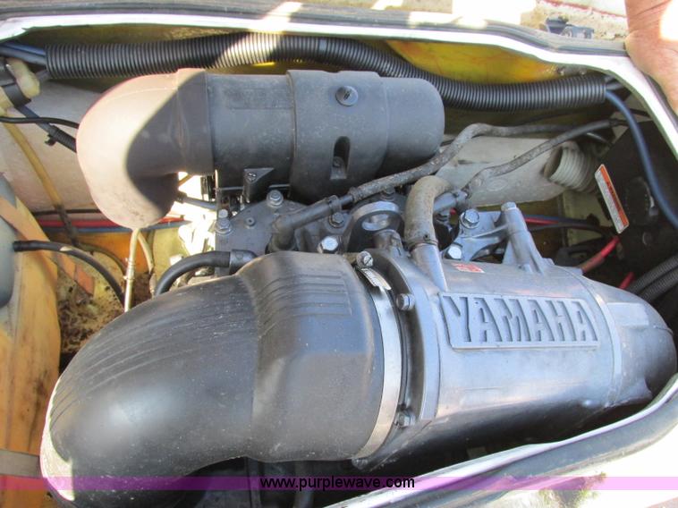 image for item F5350 1995 Yamaha Wave Raider personal watercraft