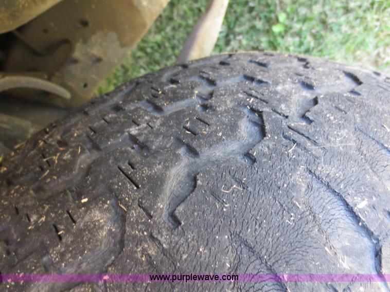 image for item F6704 1995 Ford F150 XLT pickup truck